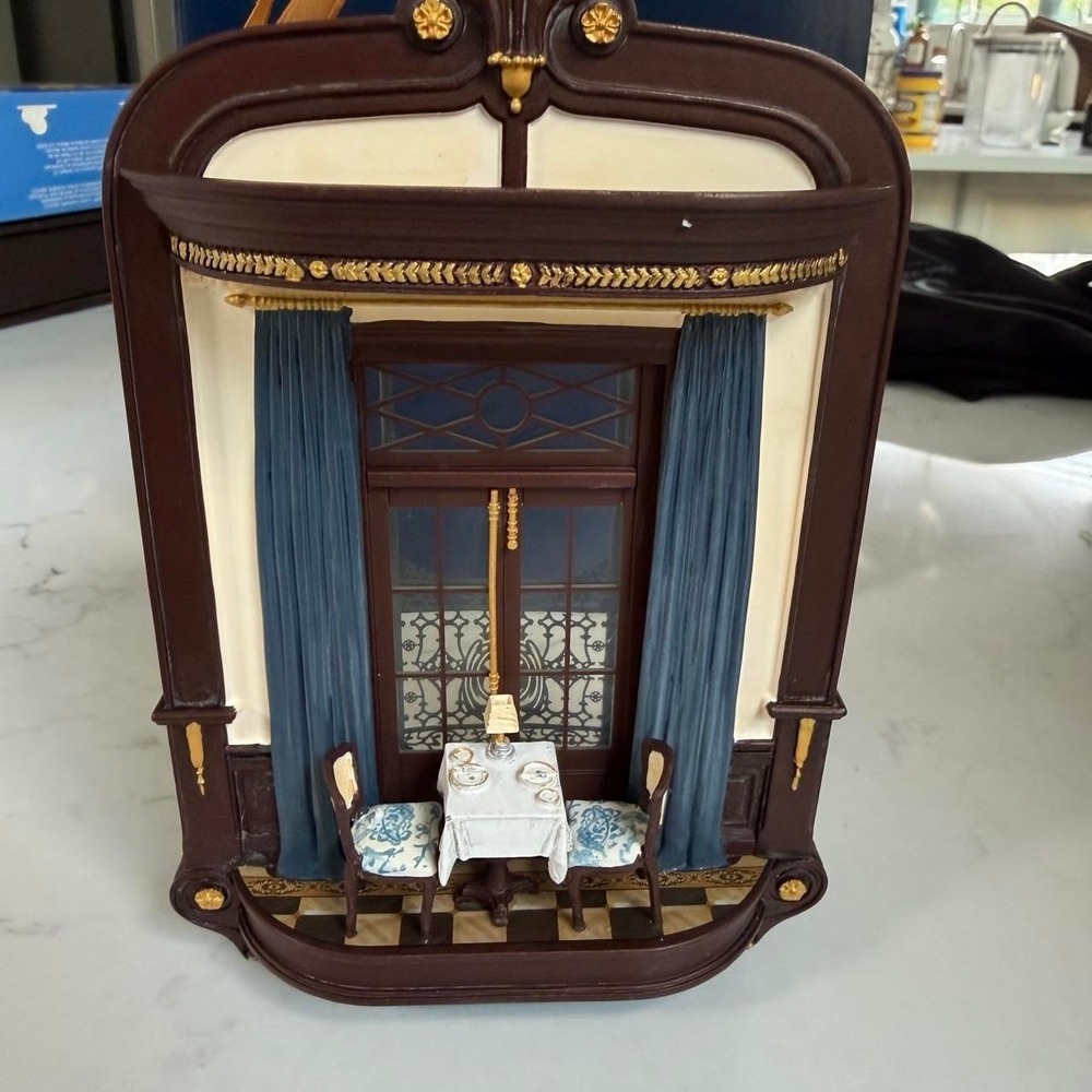 Disney Club 33 Balcony Dining Room Ornament Exclusive w/ Original Box Rare